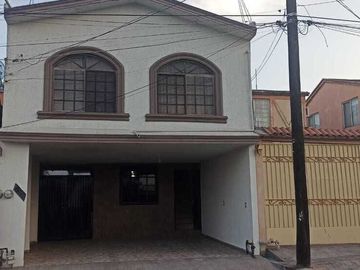 Casa en Venta en Balcones de Anáhuac, Escobedo N.L.