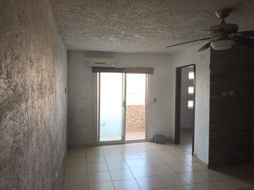Casa en Venta en Jardines de Andalucía en Guadalupe, N.L.