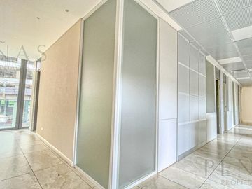 MODERNA OFICINA EN VICENTE LÓPEZ -  GRAN IMAGEN CORPORATIVA