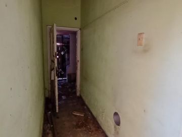 Venta Casa en Lanús Oeste sobre lote de 8.66 x 28 a 2 cuadras de la Av. San Martin