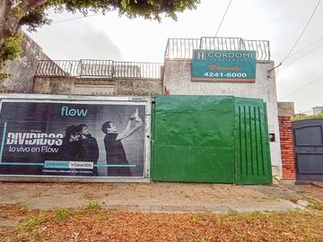 Venta Casa en Lanús Oeste sobre lote de 8.66 x 28 a 2 cuadras de la Av. San Martin