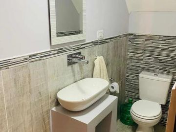 Departamento venta 2 dormitorios 2 baños  1 cochera y patio 72 mts 2  - Canning