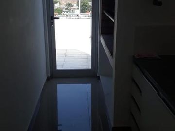 Departamento en venta - 2 Dormitorios 1 Baño - Cochera - 85mts2 - La Plata