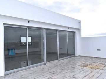 Departamento en venta - 2 Dormitorios 1 Baño - Cochera - 85mts2 - La Plata