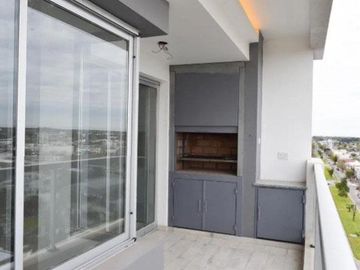Departamento en venta - 2 Dormitorios 1 Baño - Cochera - 85mts2 - La Plata