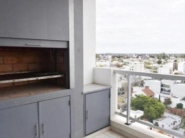 Departamento en venta - 2 Dormitorios 1 Baño - Cochera - 85mts2 - La Plata
