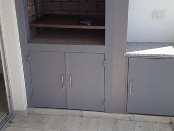 Departamento en venta - 2 Dormitorios 1 Baño - Cochera - 85mts2 - La Plata