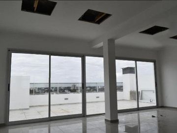 Departamento en venta - 2 Dormitorios 1 Baño - Cochera - 85mts2 - La Plata