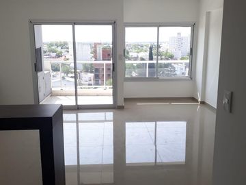 Departamento en venta - 2 Dormitorios 1 Baño - Cochera - 85mts2 - La Plata