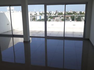 Departamento en venta - 2 Dormitorios 1 Baño - Cochera - 85mts2 - La Plata