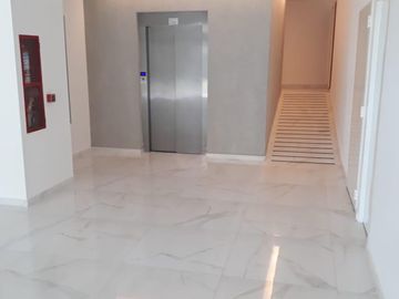 Departamento en venta - 2 Dormitorios 1 Baño - Cochera - 85mts2 - La Plata