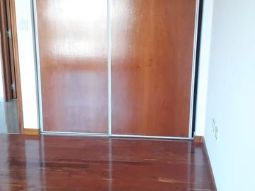 Departamento en venta - 2 Dormitorios 1 Baño - Cochera - 85mts2 - La Plata