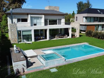 Casa en venta en Saint Thomas Este Canning