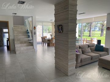 Casa en venta en Saint Thomas Este Canning