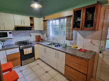 Importante chalet en Bernal Oeste