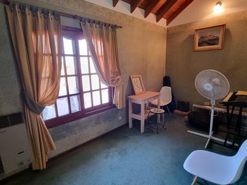 Importante chalet en Bernal Oeste