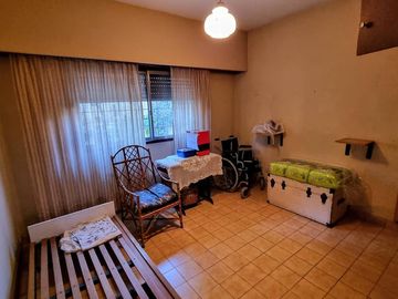 Importante chalet en Bernal Oeste