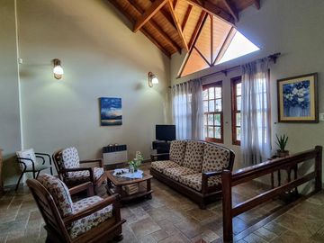 Importante chalet en Bernal Oeste