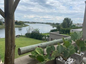 Casa en  VENTA a la laguna-VILLANUEVA- BARRIO SAN RAFAEL