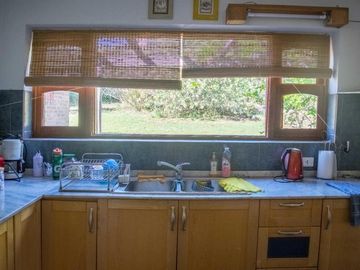 Casa en venta - 3 Dormitorios 3 Baños - Cochera - 1.800mts2 - Villa Allende