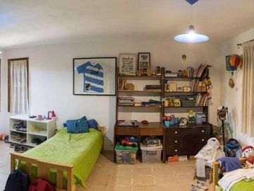 Casa en venta - 3 Dormitorios 3 Baños - Cochera - 1.800mts2 - Villa Allende