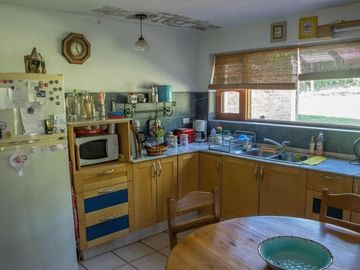 Casa en venta - 3 Dormitorios 3 Baños - Cochera - 1.800mts2 - Villa Allende