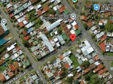 Casa en venta - 2 dormitorios 1 baño - 120mts2 - Lanús