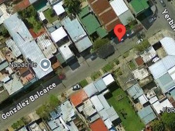 Casa en venta - 2 dormitorios 1 baño - 120mts2 - Lanús