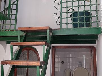 PH en venta de 3 ambientes mas escritorio super luminoso en excelente estado