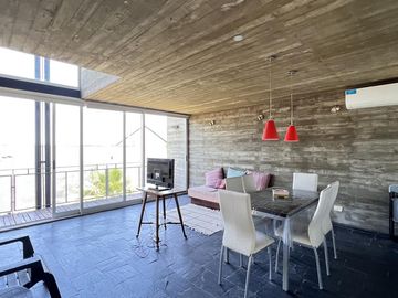 Inversión Complejo de 2 Dúplex con piscina Barrio Terrazas del Golf Colon
