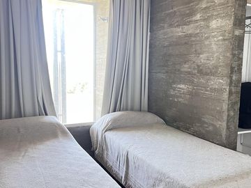 Inversión Complejo de 2 Dúplex con piscina Barrio Terrazas del Golf Colon