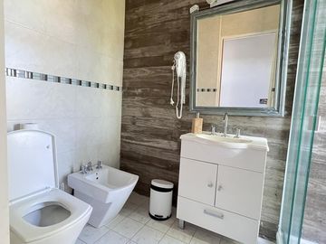 Inversión Complejo de 2 Dúplex con piscina Barrio Terrazas del Golf Colon