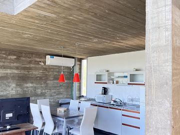 Inversión Complejo de 2 Dúplex con piscina Barrio Terrazas del Golf Colon