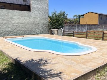 Inversión Complejo de 2 Dúplex con piscina Barrio Terrazas del Golf Colon