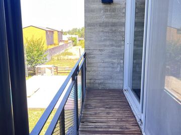 Inversión Complejo de 2 Dúplex con piscina Barrio Terrazas del Golf Colon