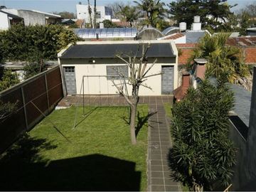 Casa en venta - 3 dormitorios 2 baños 2 cocheras - 230mts2 - Tolosa