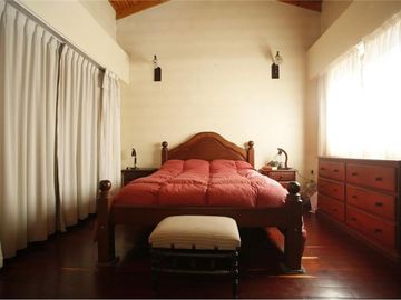 Casa en venta - 3 dormitorios 2 baños 2 cocheras - 230mts2 - Tolosa