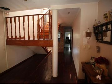 Casa en venta - 3 dormitorios 2 baños 2 cocheras - 230mts2 - Tolosa