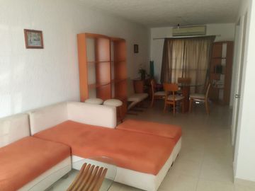 EN VENTA CÓMODA CASA EN FRACCIONAMIENTO, LOS TULIPANES, EL CAYACO, ACAPULCO CC