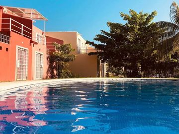 EN VENTA CÓMODA CASA EN FRACCIONAMIENTO, LOS TULIPANES, EL CAYACO, ACAPULCO CC