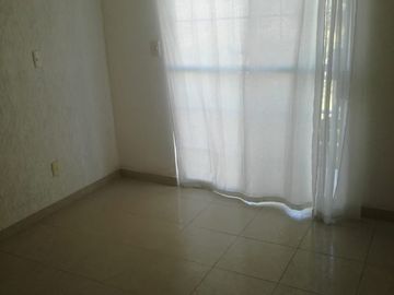 EN VENTA CÓMODA CASA EN FRACCIONAMIENTO, LOS TULIPANES, EL CAYACO, ACAPULCO CC