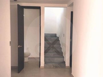 Casa en condominio en venta en San Salvador Tizatlalli