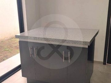 Casa en condominio en venta en San Salvador Tizatlalli