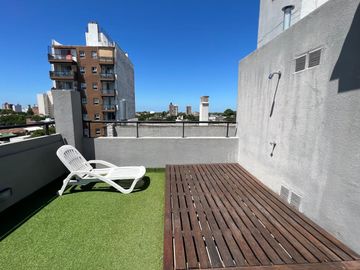 MONOAMBIENTE VENTA SOLARIUM Y PARRILLERO REP. DE LA SEXTA ROSARIO
