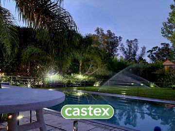 Casa en venta de cinco ambientes en Mayling