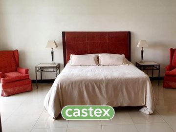 Casa en venta de cinco ambientes en Mayling
