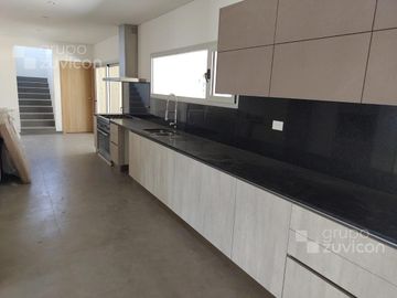 Venta Casa en Estancia La Magdalena - Canning