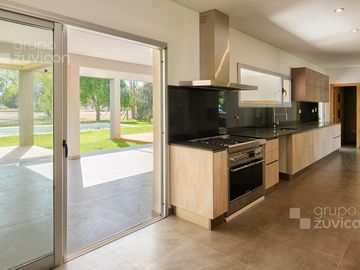 Venta Casa en Estancia La Magdalena - Canning