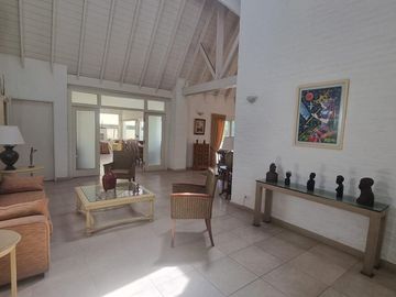 Muy linda casa en Mayling Cc con vista a cancha de polo | VCO Propiedades