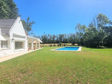 Muy linda casa en Mayling Cc con vista a cancha de polo | VCO Propiedades